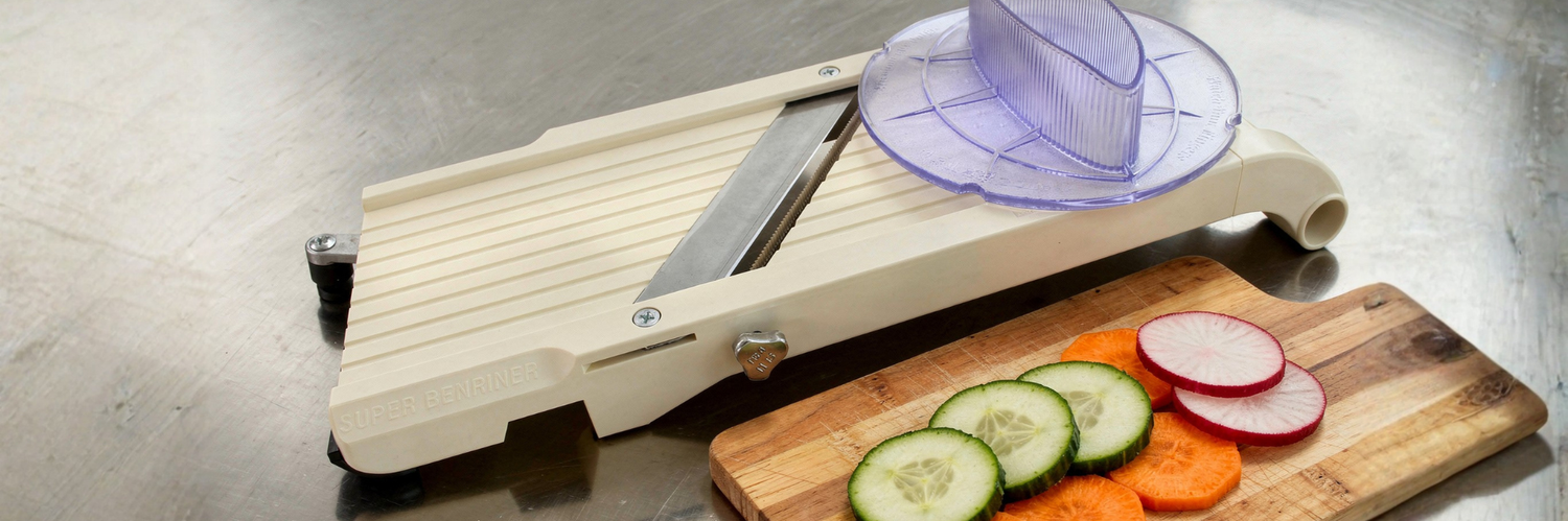 Quelle mandoline pro choisir ? Le guide tranchant !