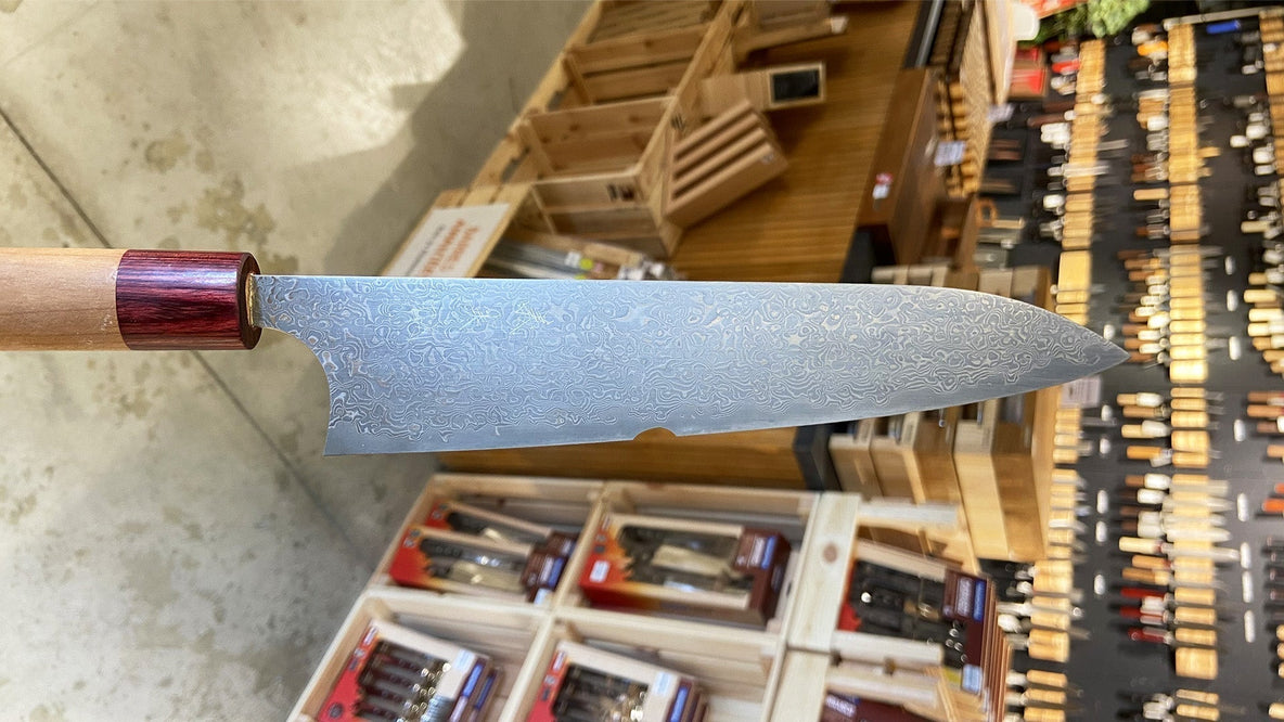 Comment réparer une lame de couteau : éclat, pointe cassée et lame tordue ?