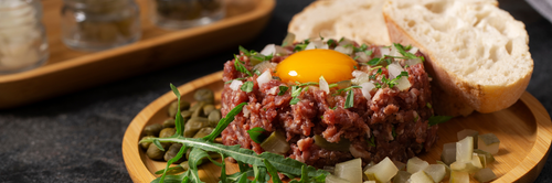 Découper morceau de boeuf pour tartare