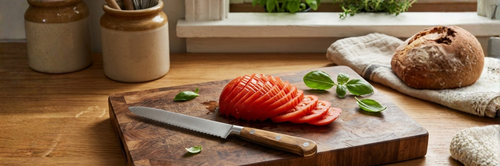 Comment utiliser un couteau à tomate ?