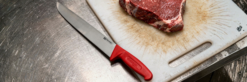 Comment utiliser un couteau de boucher ?