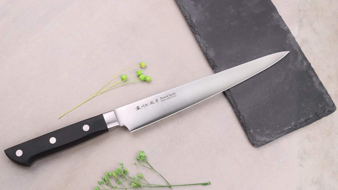 utiliser un couteau sujihiki