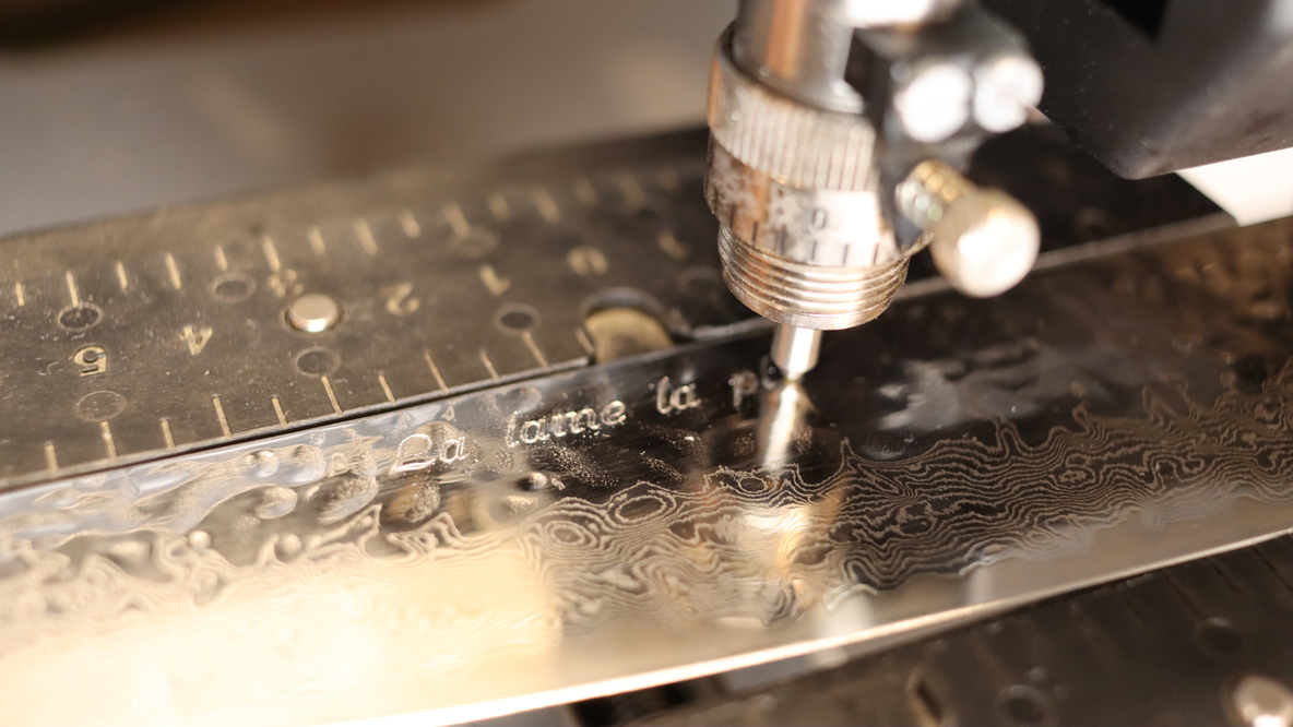 gravure couteau personnalisée