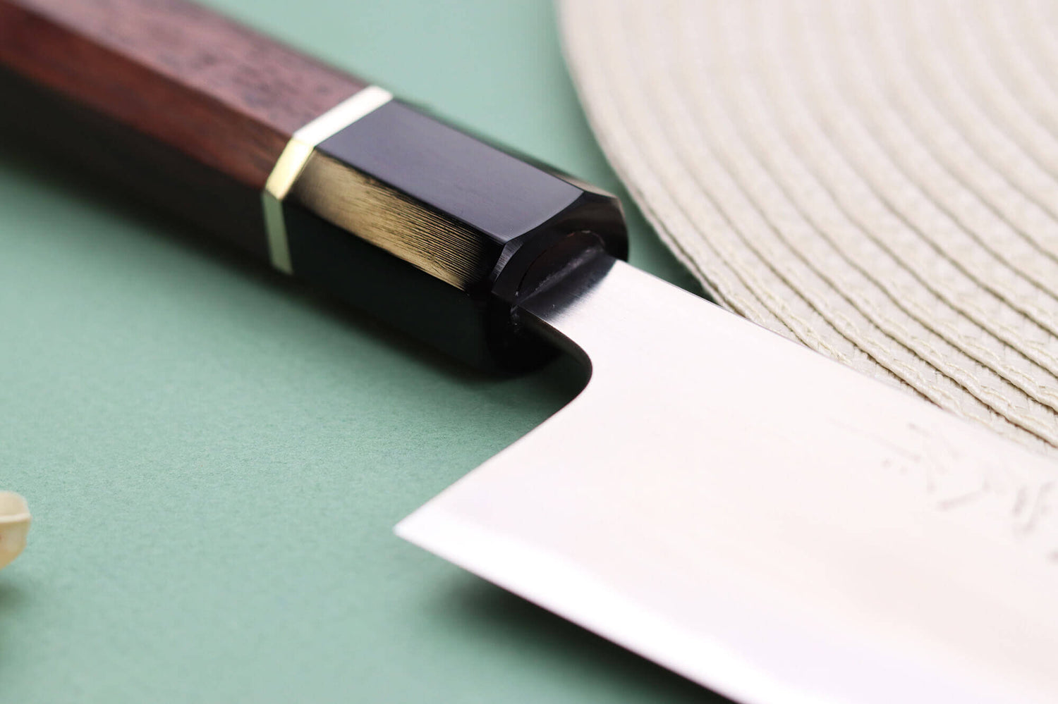 Couteau de chef 21cm japonais artisanal Toshihiro Wakui Shirogami 2 San Maï poli