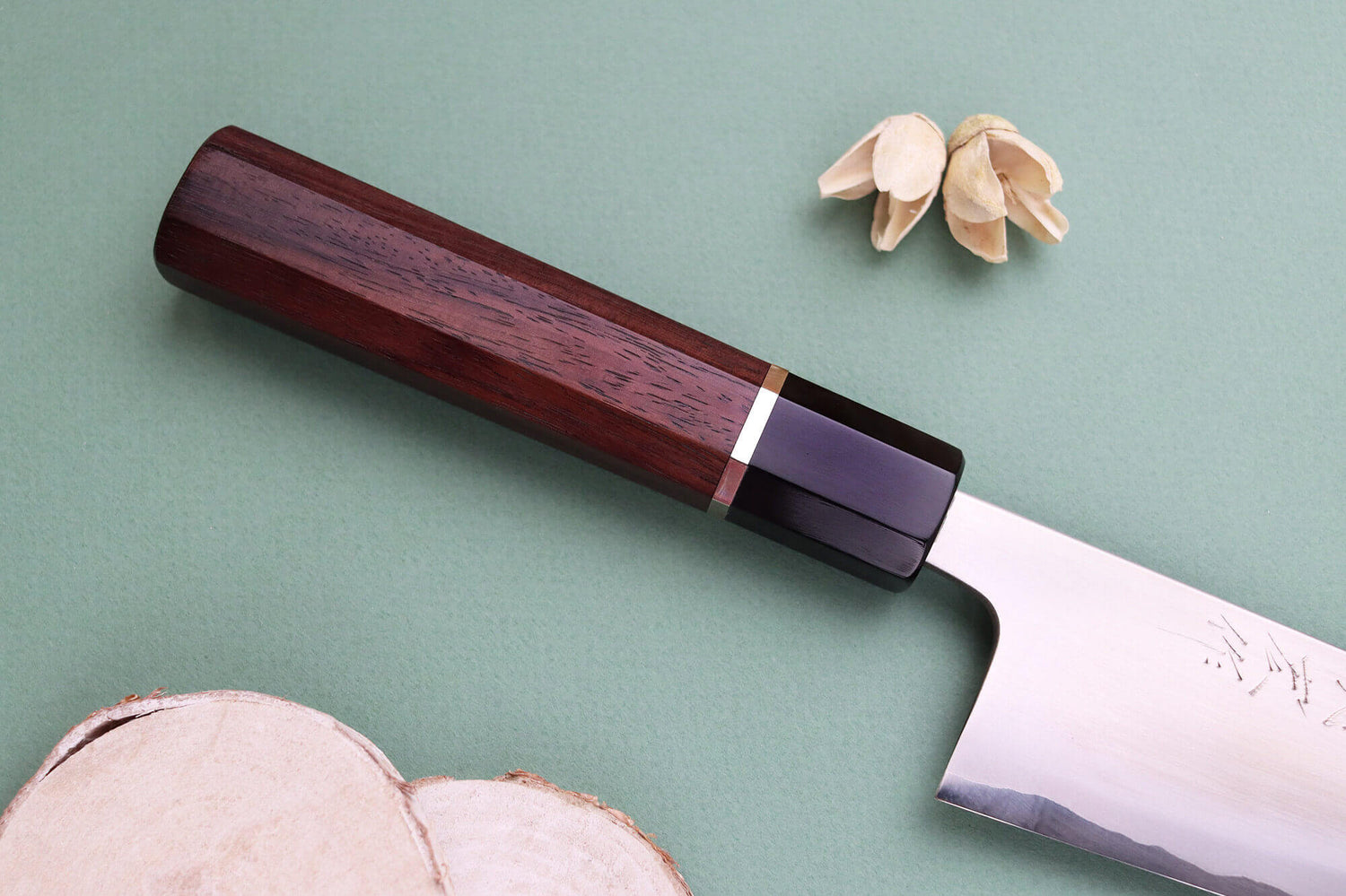 Couteau de chef 21cm japonais artisanal Toshihiro Wakui Shirogami 2 San Maï poli