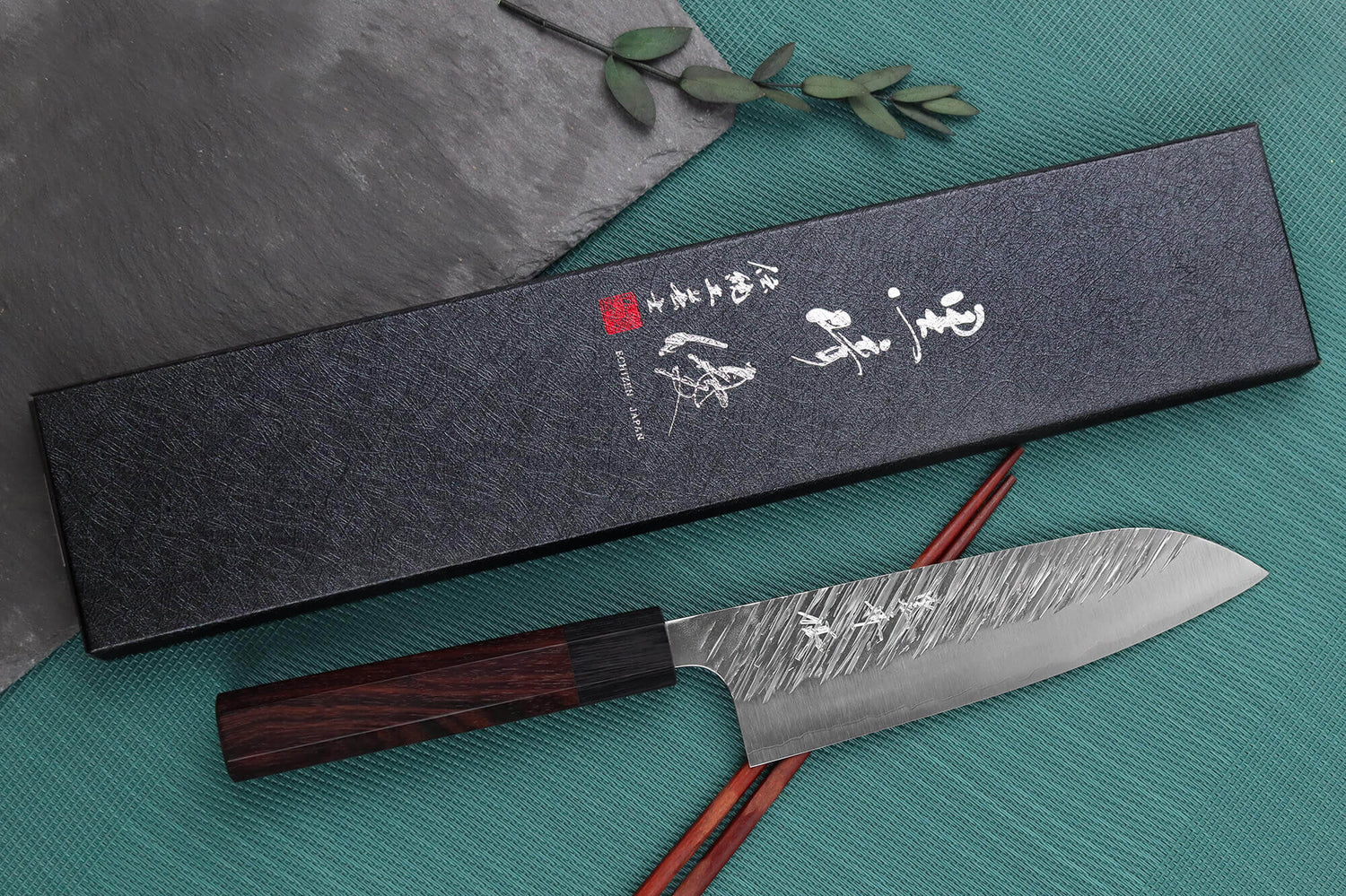 Couteau santoku japonais artisanal Yu Kurosaki Fujin 16,5cm SG2