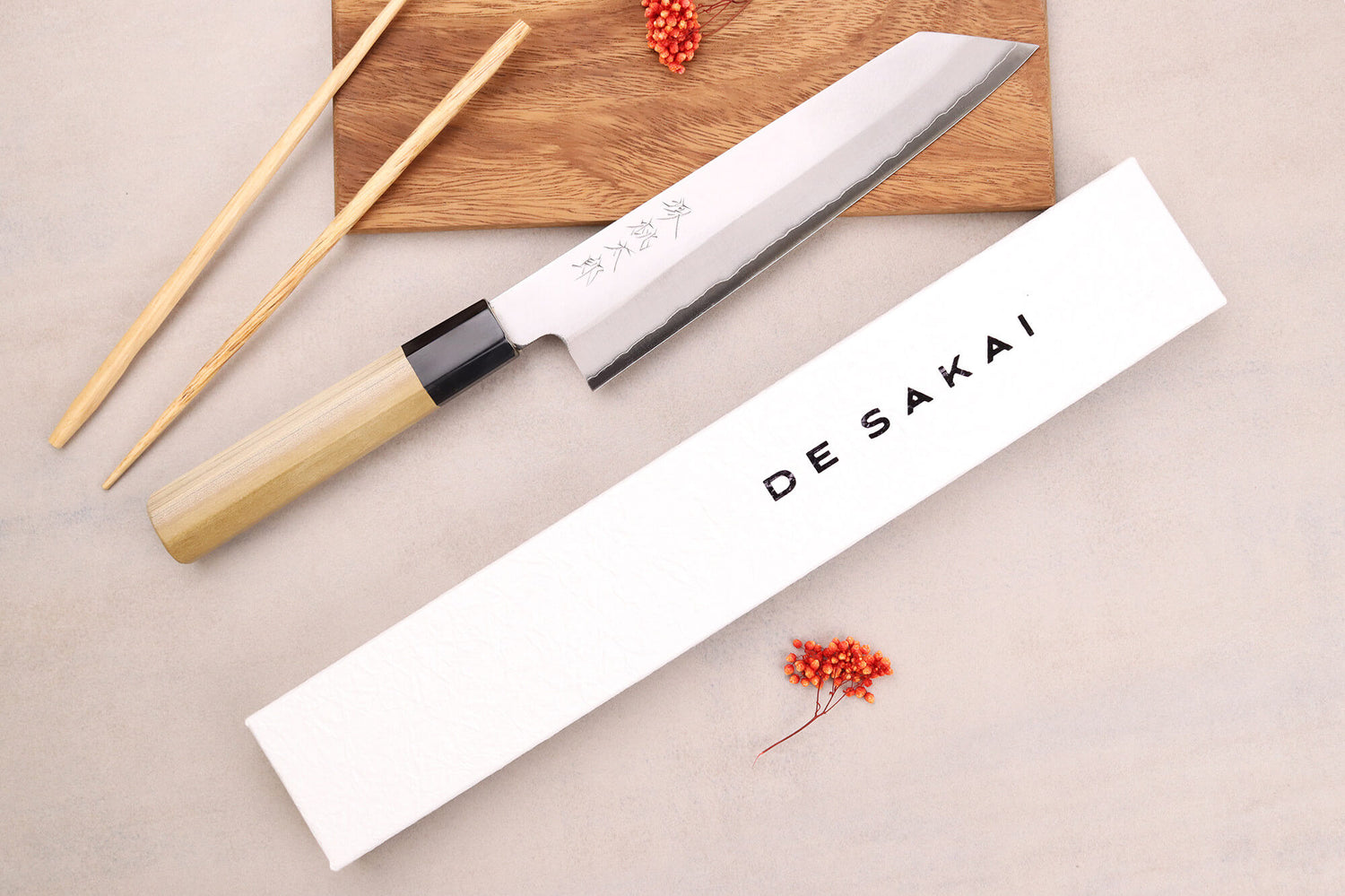 Couteau de chef kiritsuke 21cm japonais artisanal Momotaro Ginsan manche en magnolia