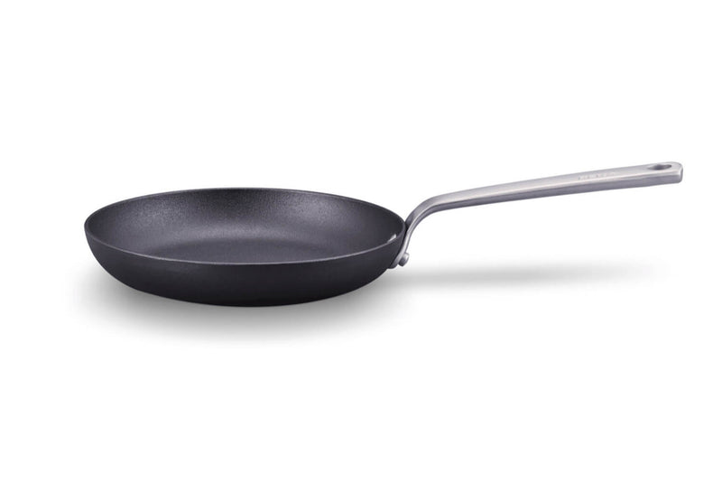 Poêle Beka Stark en fonte de fer préculottée - 24cm