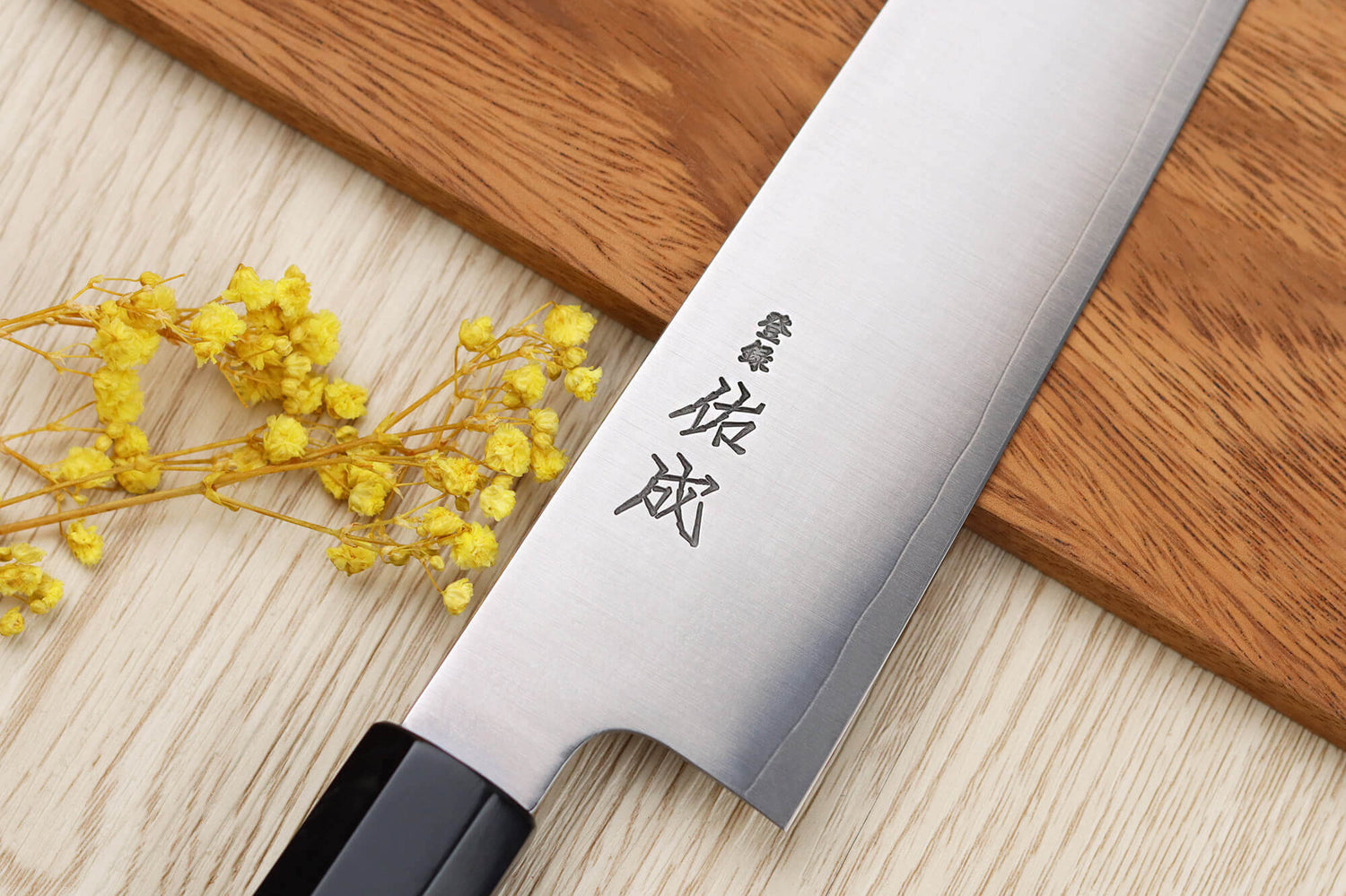 Couteau santoku 19,5cm japonais artisanal Sukenari SG2 San Maï manche en bois de rose