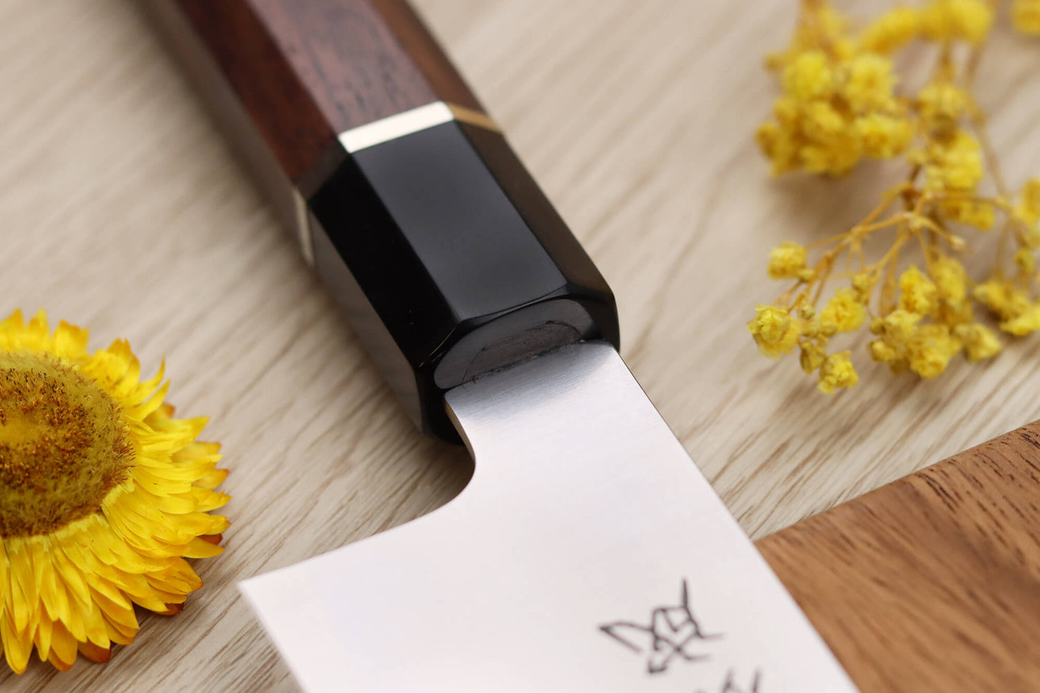 Couteau de chef kiritsuke 24cm japonais artisanal Sukenari SG2 San Maï manche en bois de rose