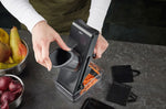 Mandoline verticale Gefu Stando avec récipient de collecte et couvercle