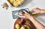 Mandoline De Buyer Kobra noire avec poussoir