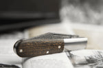 Couteau pliant Böker Barlow M4 Sherman Damas 110038DAM manche en micarta marron et inox 8,8cm + étui feutre