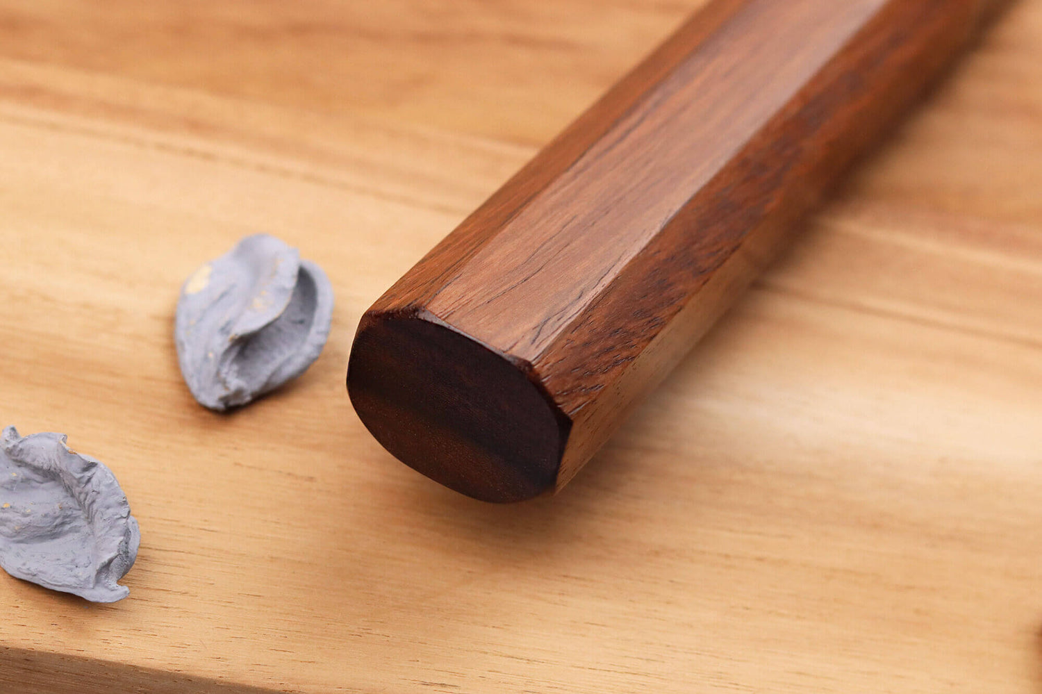 Couteau kiritsuke 24cm japonais artisanal Yuzo Black Nashiji