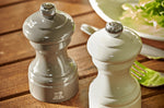 Moulin à sel sec manuel Peugeot Bistro en bois de hêtre laqué gris taupe 10cm