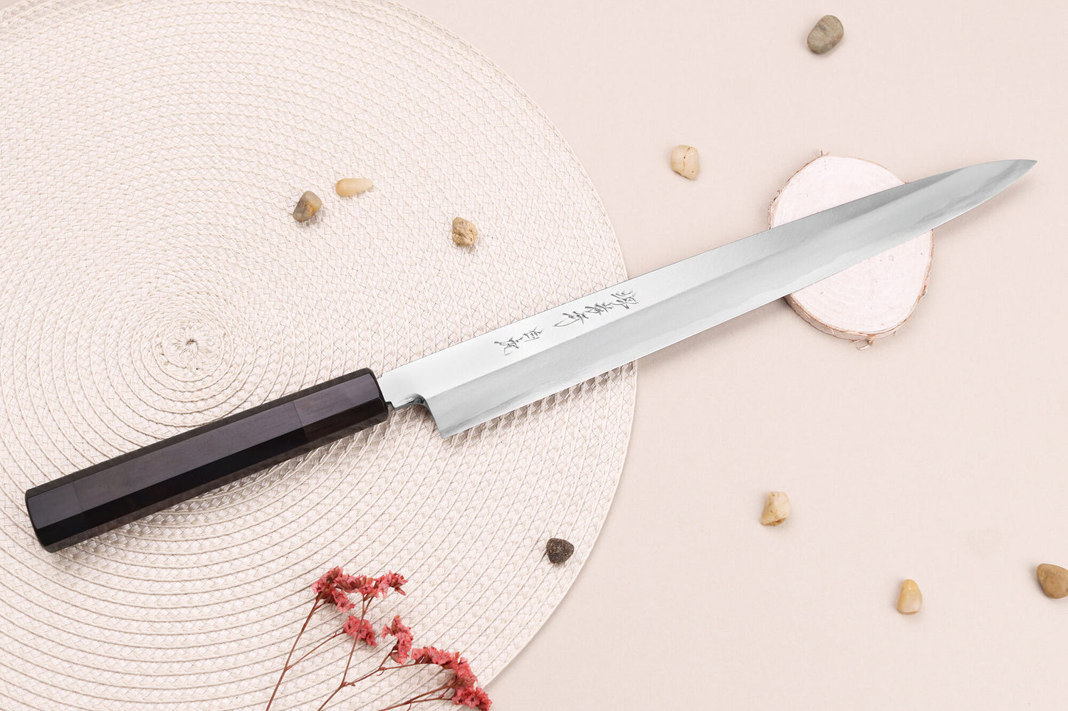 Couteau yanagiba japonais artisanal 30cm Sakai Takayuki Byakko manche en ébène + étui