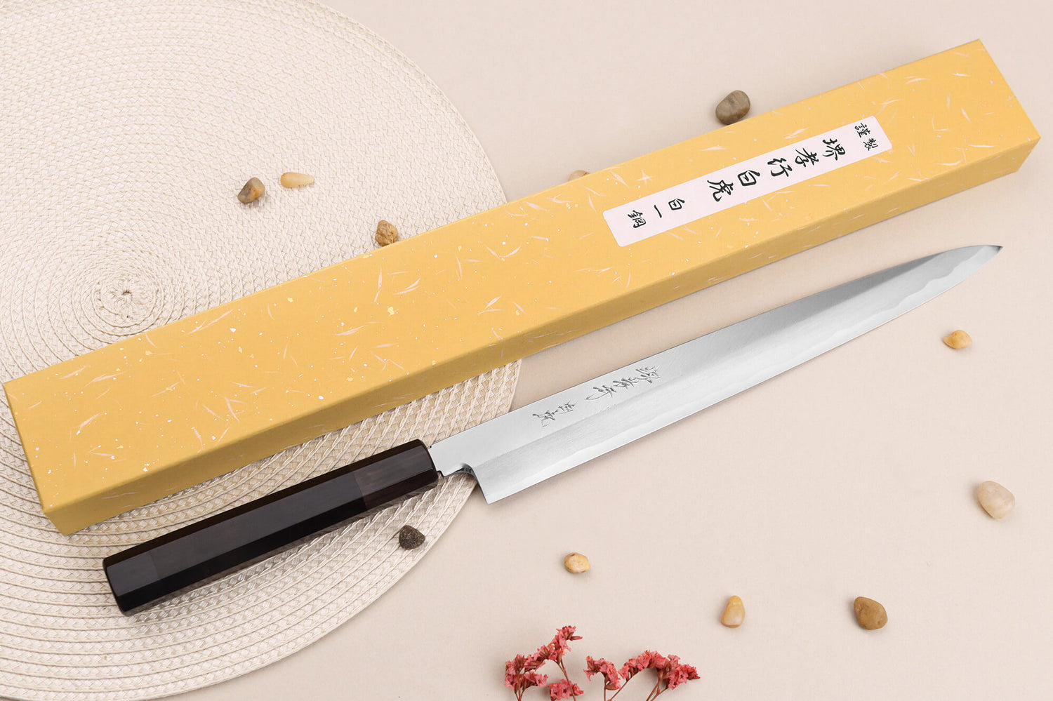 Couteau yanagiba japonais artisanal 30cm Sakai Takayuki Byakko manche en ébène + étui