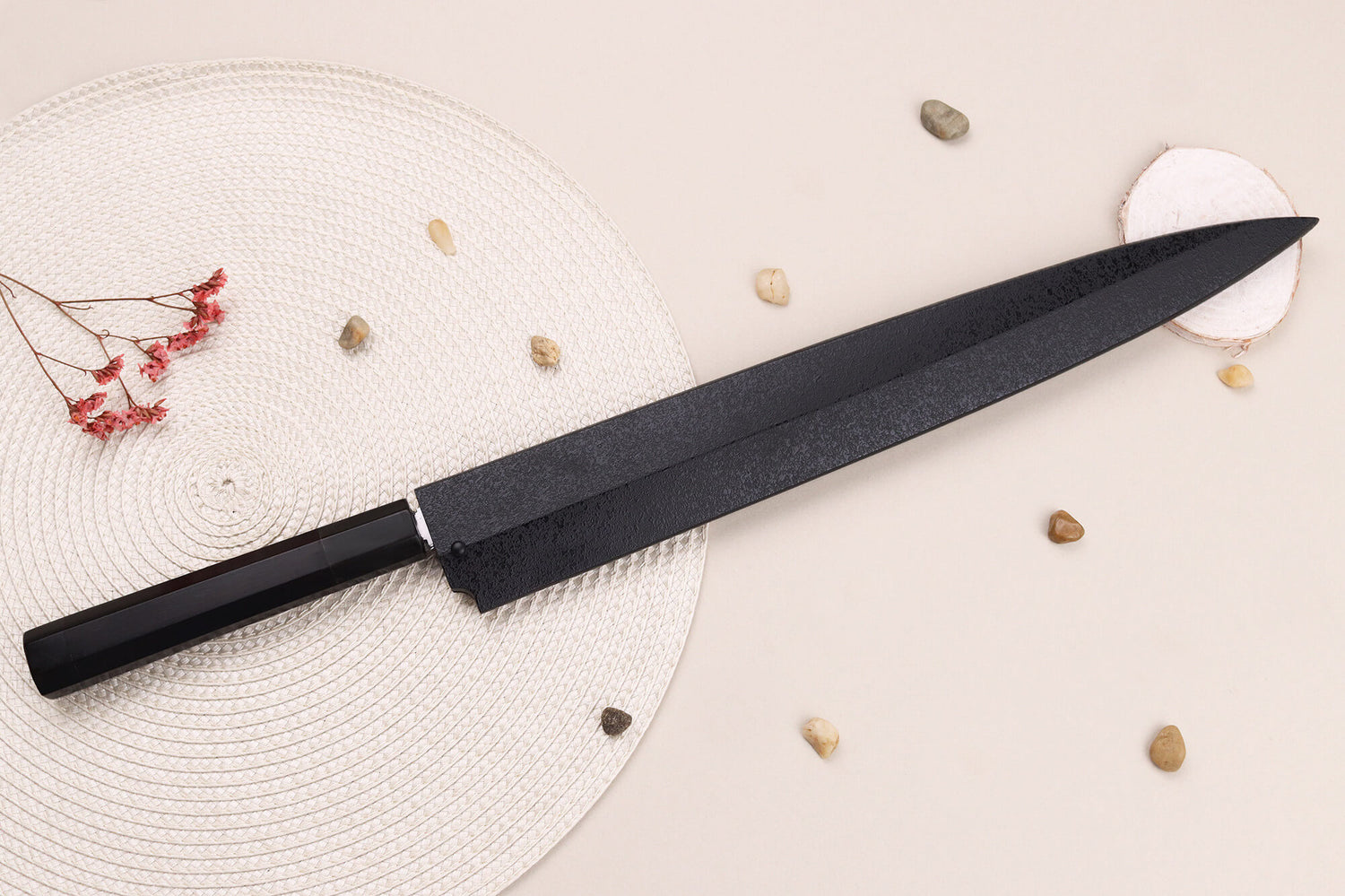 Couteau yanagiba japonais artisanal 33cm Sakai Takayuki Byakko manche en ébène + étui