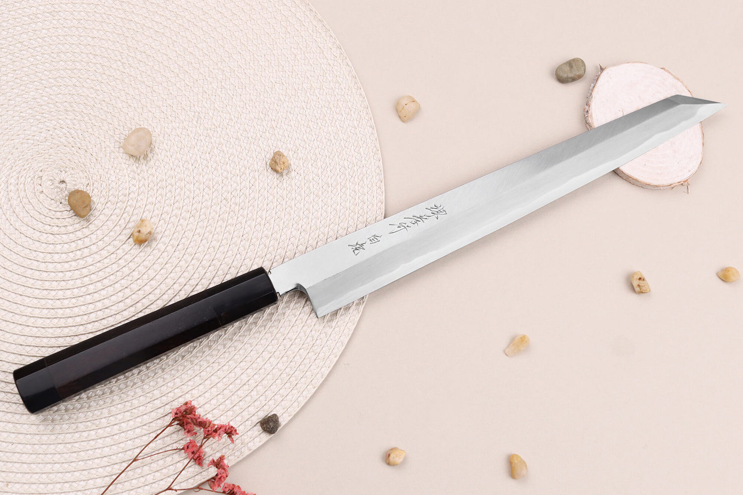 Couteau yanagiba kiritsuke japonais artisanal 30cm Sakai Takayuki Byakko manche en ébène + étui