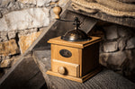 Moulin à café manuel Peugeot Antique en hêtre patiné 21cm
