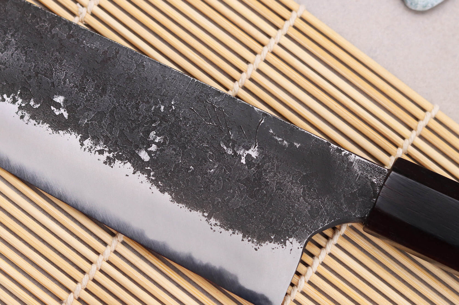 Couteau bunka 16,5cm japonais artisanal Naoki Mazaki WS2 Black Nashiji