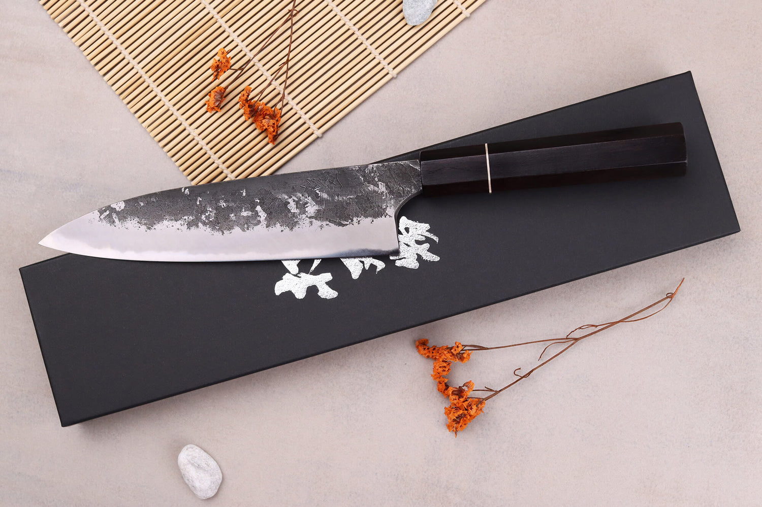 Couteau gyuto 18cm japonais artisanal Naoki Mazaki WS2 Black Nashiji
