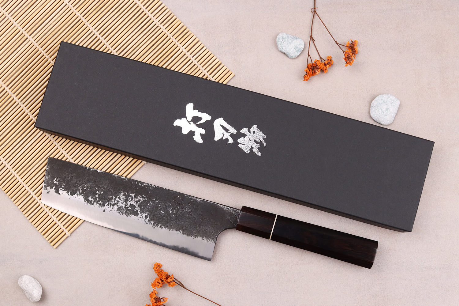 Couteau nakiri 16,5cm japonais artisanal Naoki Mazaki WS2 Black Nashiji