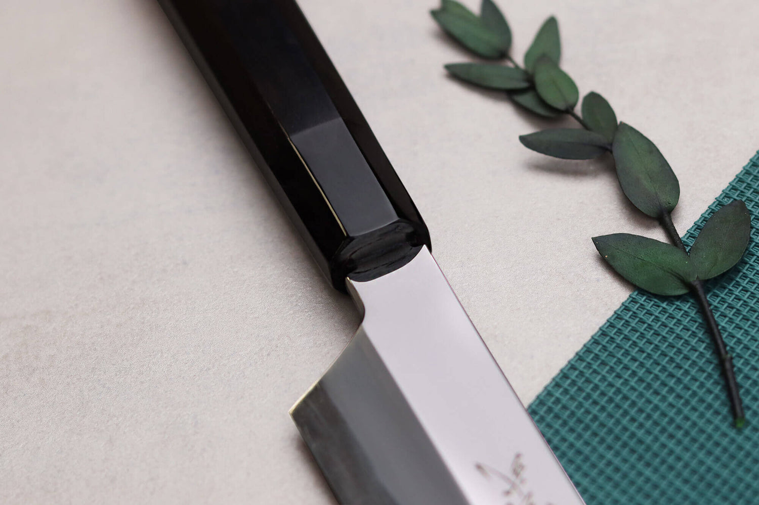 Couteau sakimaru yanagiba 30cm japonais artisanal Sakai Takayuki Genbu
