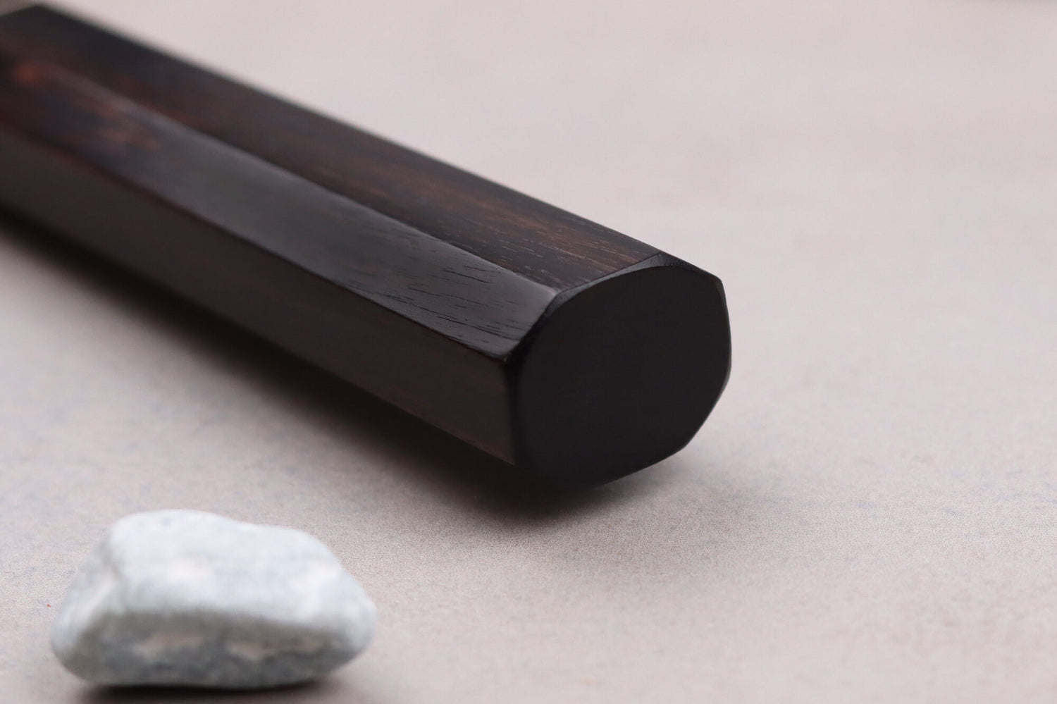 Couteau sujihiki 24cm japonais artisanal Naoki Mazaki WS2 Black Nashiji