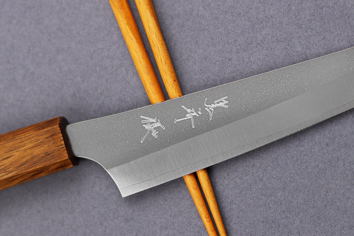 Couteau universel 15cm japonais artisanal Yu Kurosaki Gekko San Maï