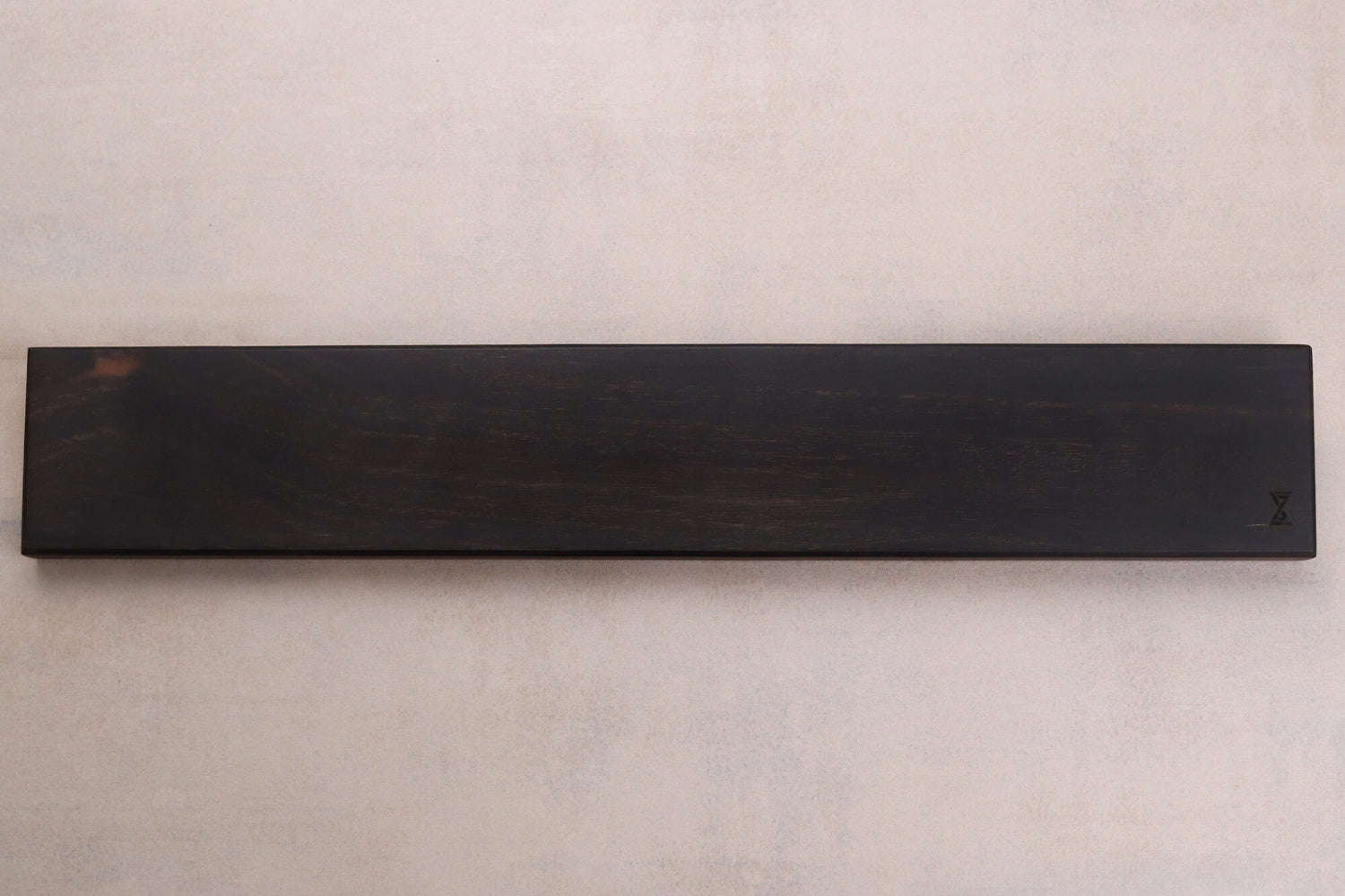 Barre aimantée artisanale Essences Creations en ébène du Gabon 45cm 6 places - N°3