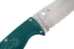 Couteau Spyderco Enuff 2 K390 FB31SBL2K390 lame dentée 10cm manche nylon / fibres de verre bleu + étui