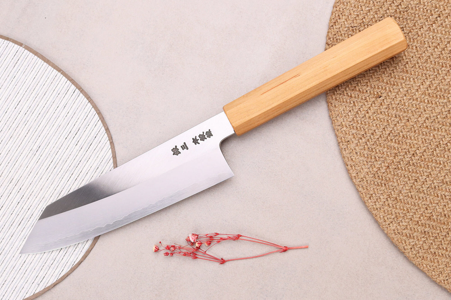 Couteau santoku kiritsuke 18cm japonais artisanal Hado Ginsan Cherry