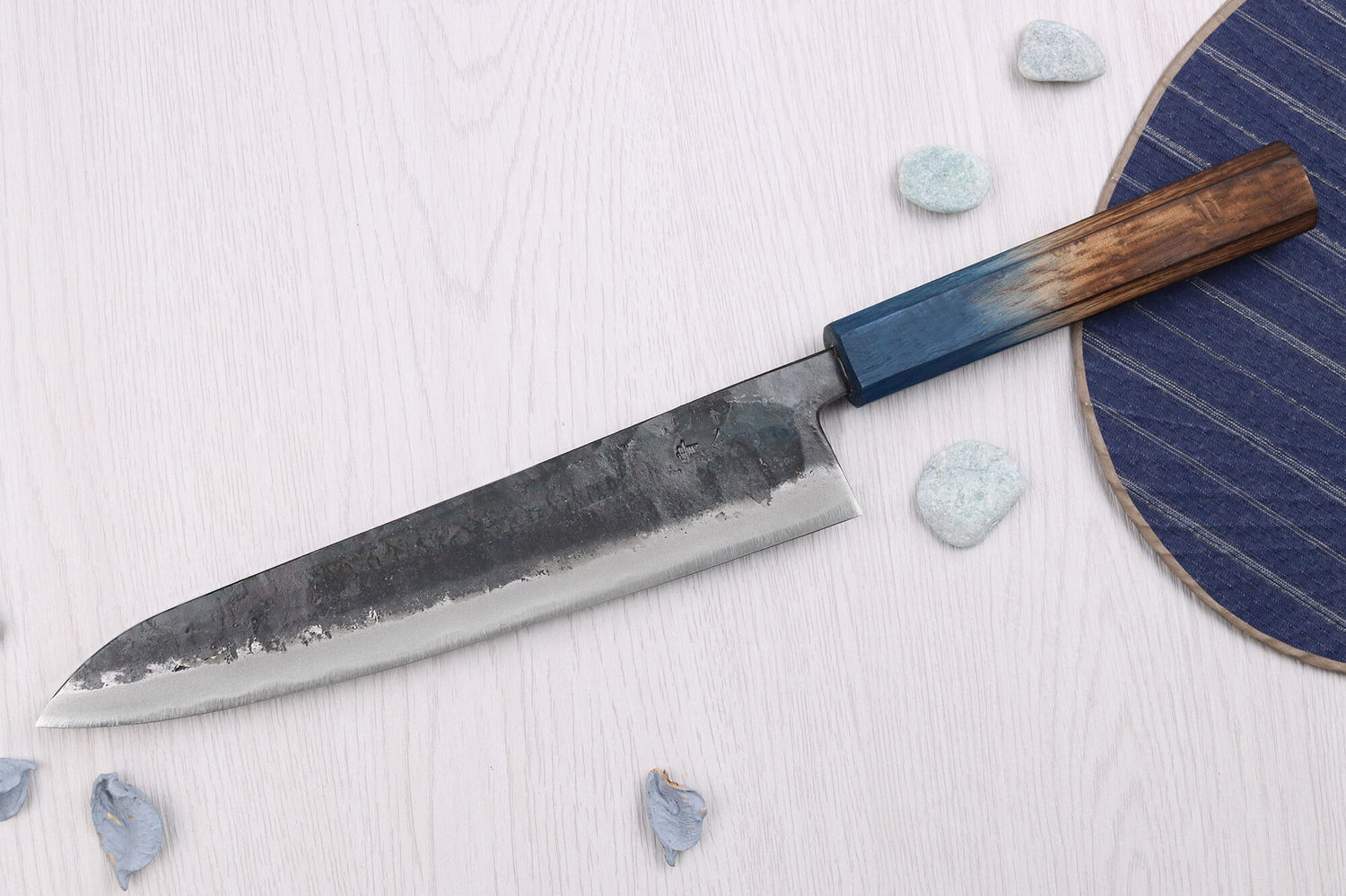 Couteau de chef 21cm japonais artisanal Yoshihiro Rugged Black