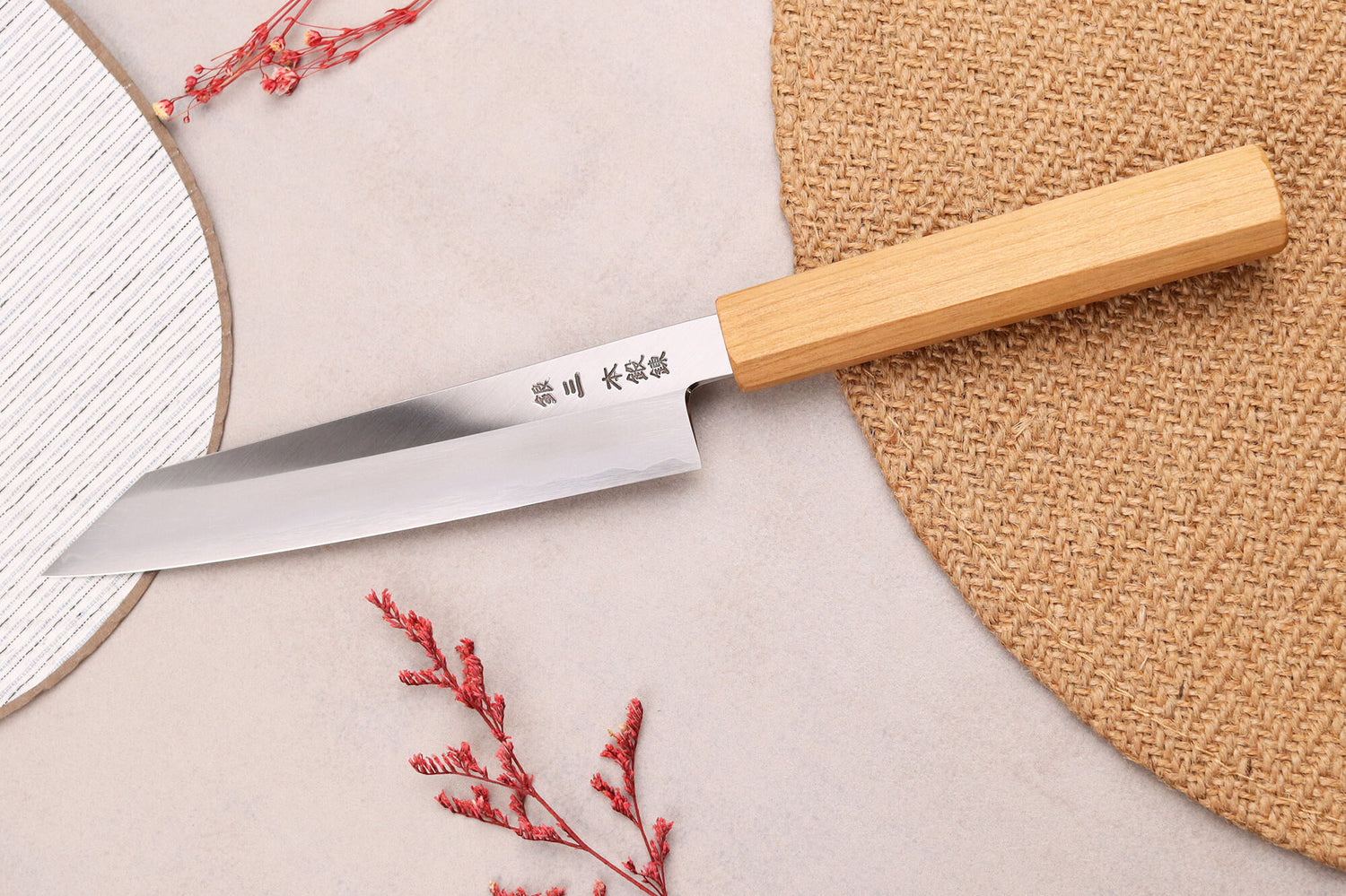 Couteau universel kiritsuke 15cm japonais artisanal Hado Ginsan Cherry