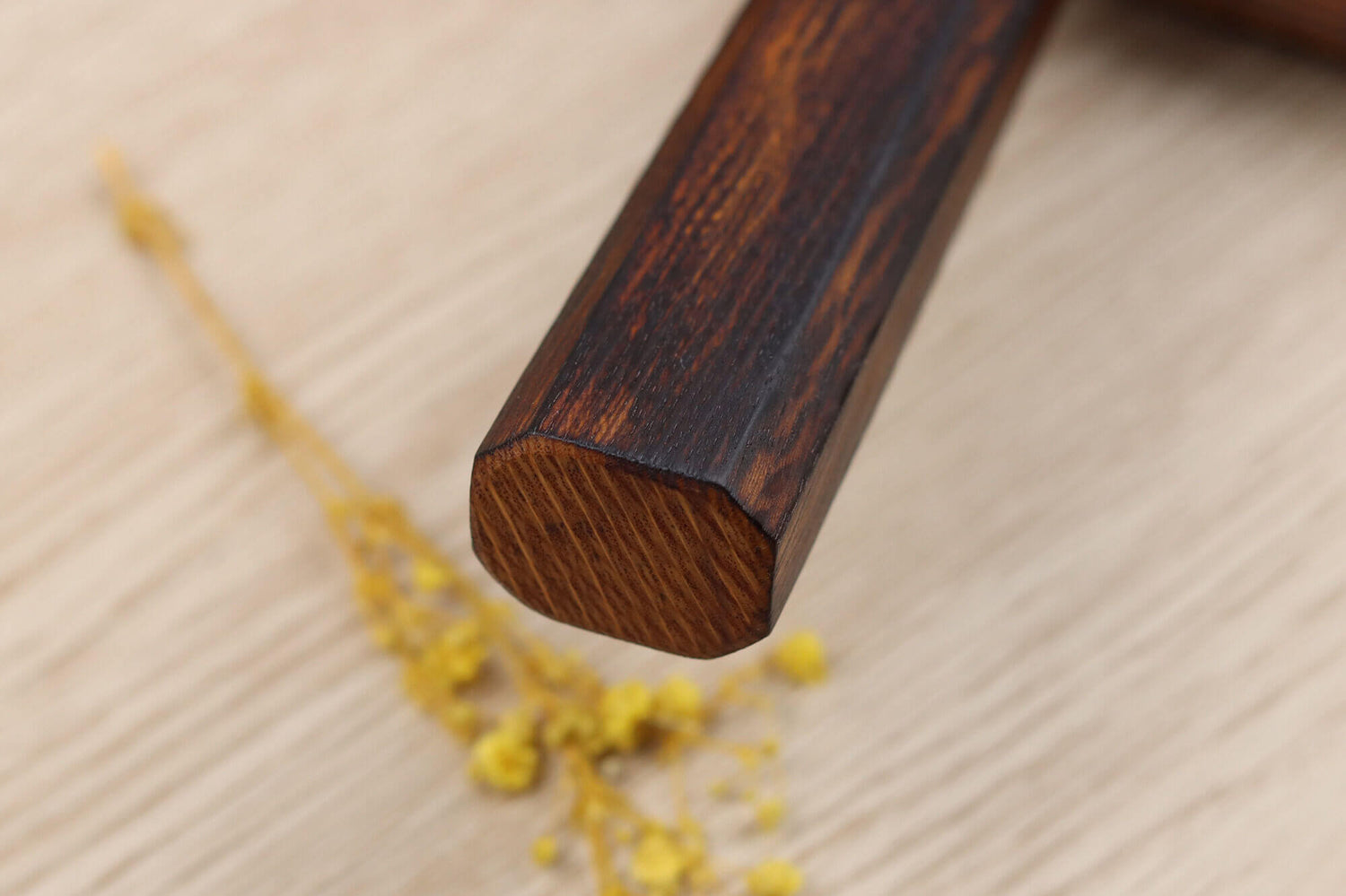 Couteau santoku japonais artisanal Wusaki Yoshi G3 chêne 16,5cm
