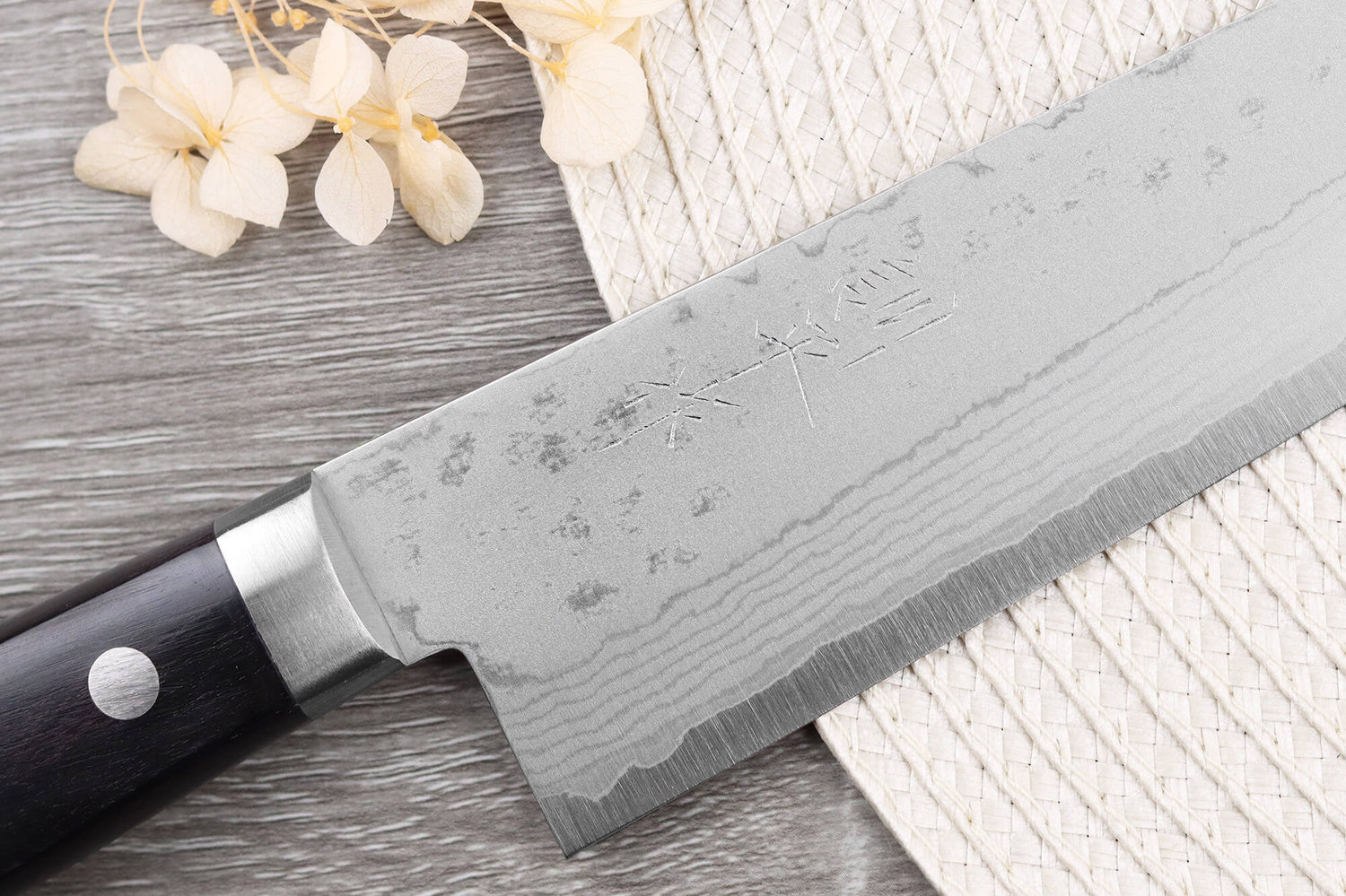 Couteau de chef 18cm japonais artisanal Masutani VG10 Damas