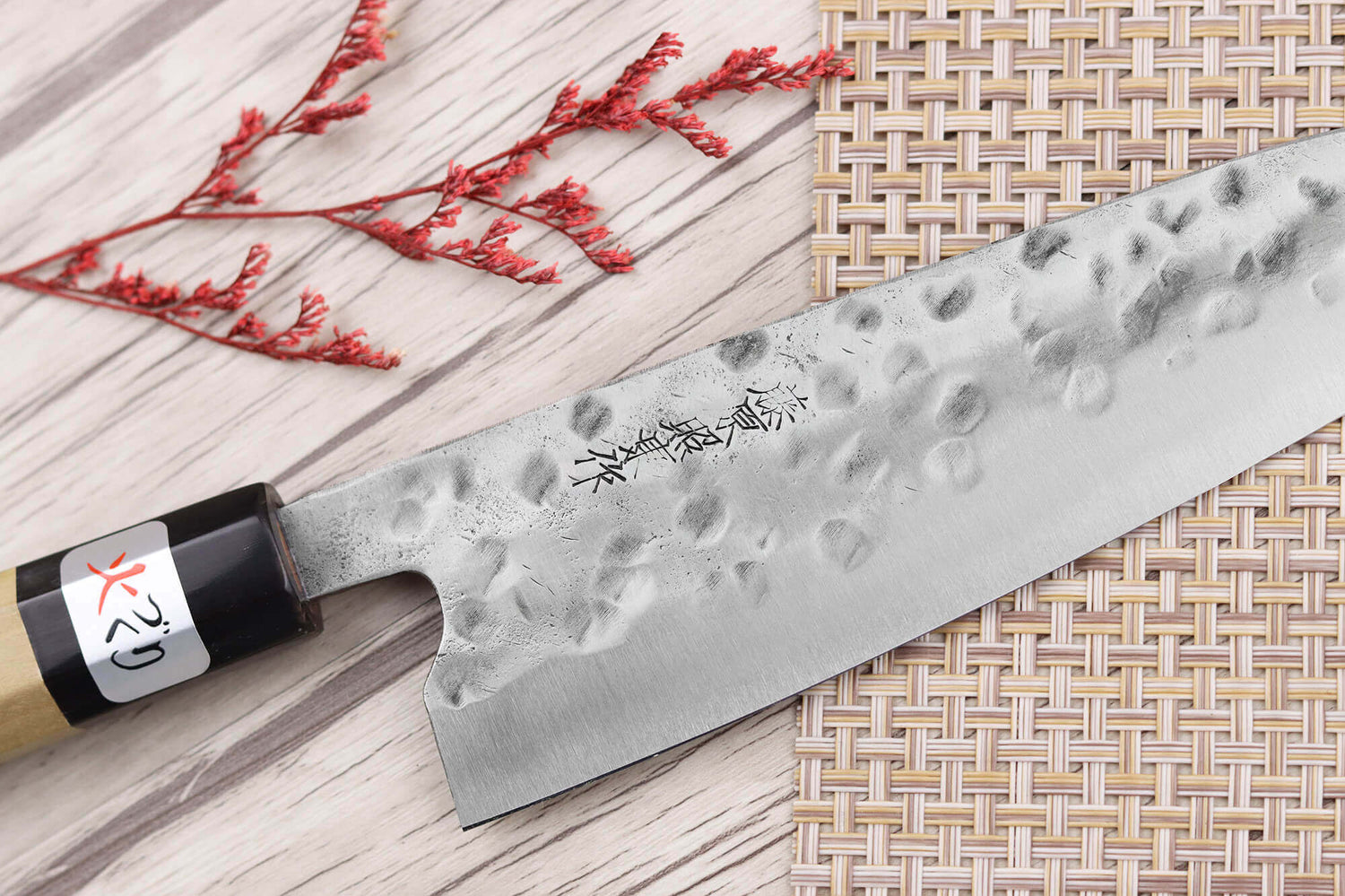 Couteau de chef 18cm japonais artisanal Fujiwara Maboroshi manche en magnolia
