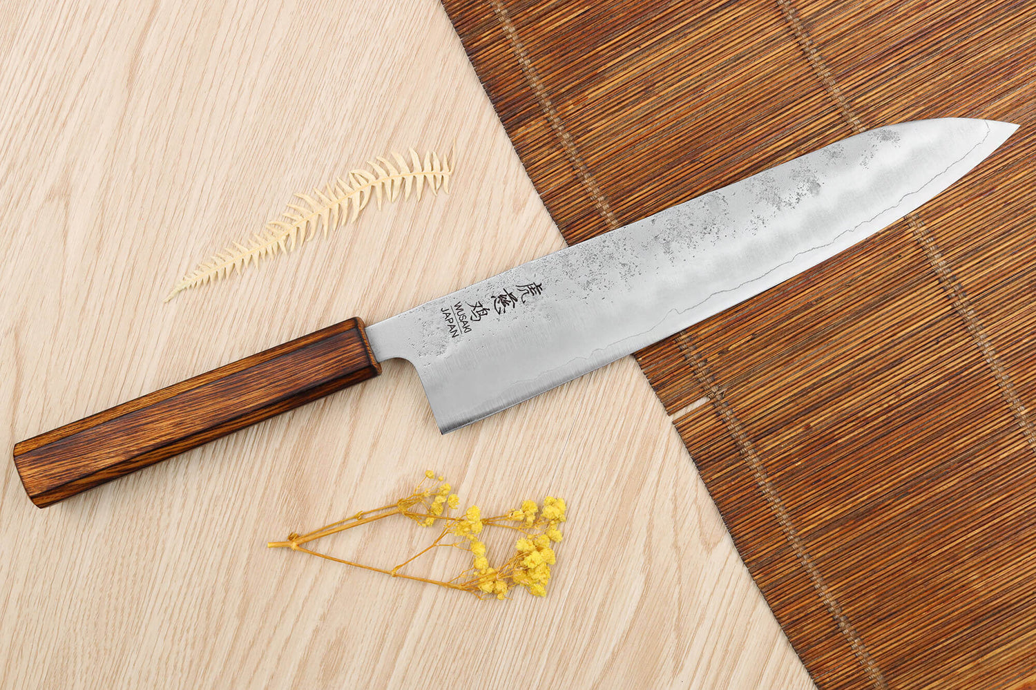 Couteau de chef japonais artisanal Wusaki Yoshi G3 chêne 24cm