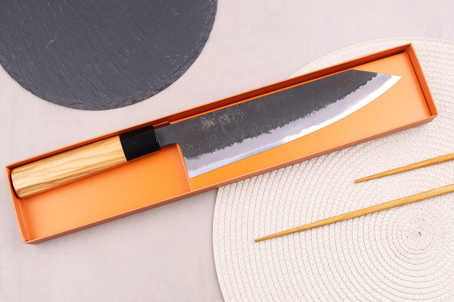 Couteau de chef kiritsuke 21cm japonais artisanal Hinoura Mutsumi Ajikataya Black Nashiji
