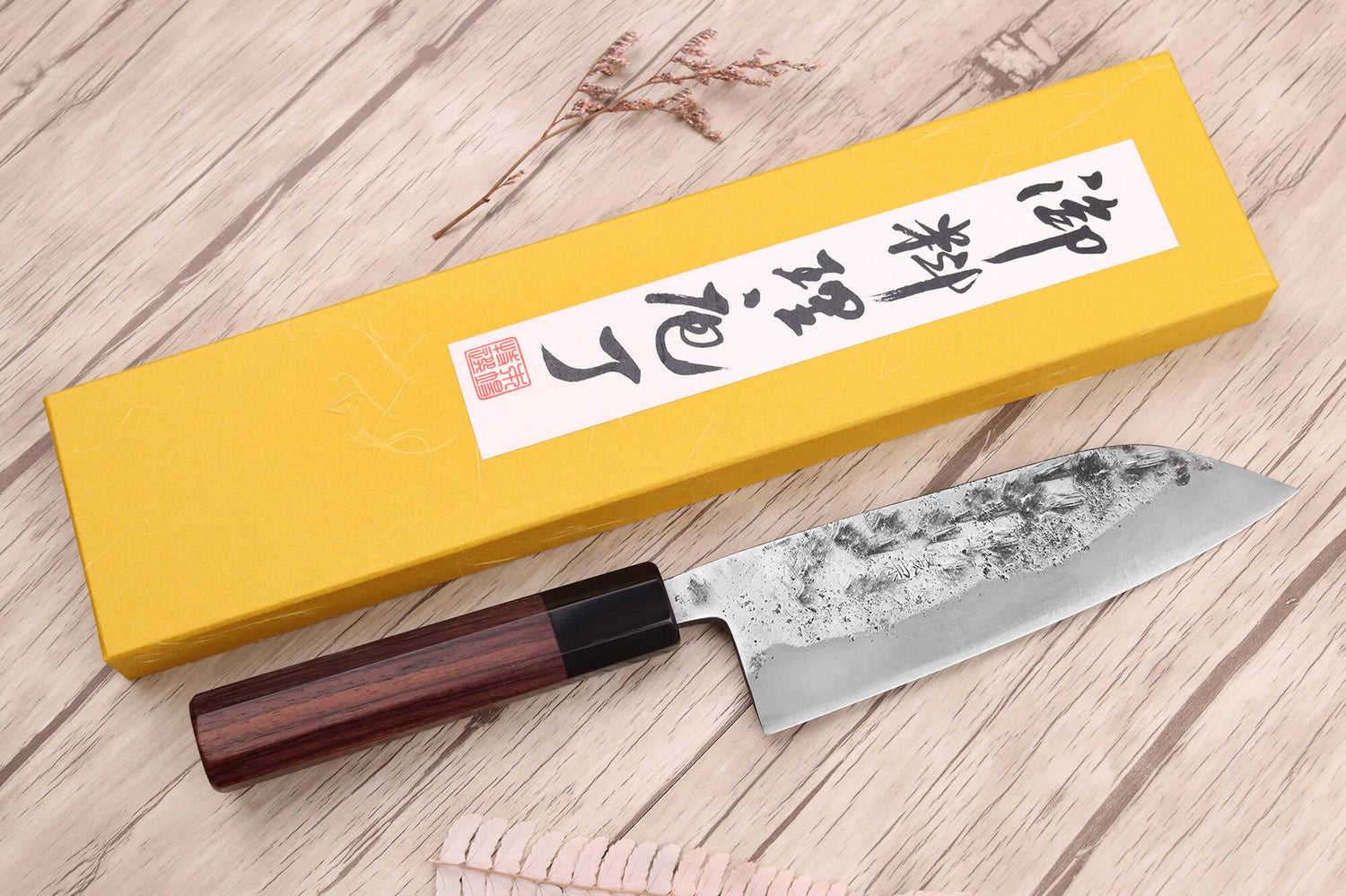 Couteau santoku 16,5cm japonais artisanal Yoshimune par Kawamura WS2 poli