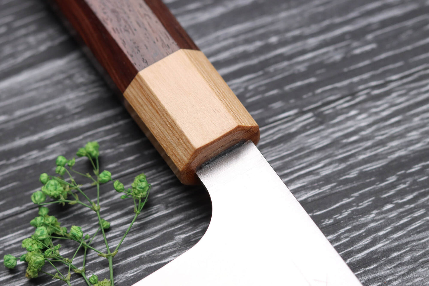 Couteau santoku japonais artisanal Kei Kobayashi SG2 Octogone 17cm