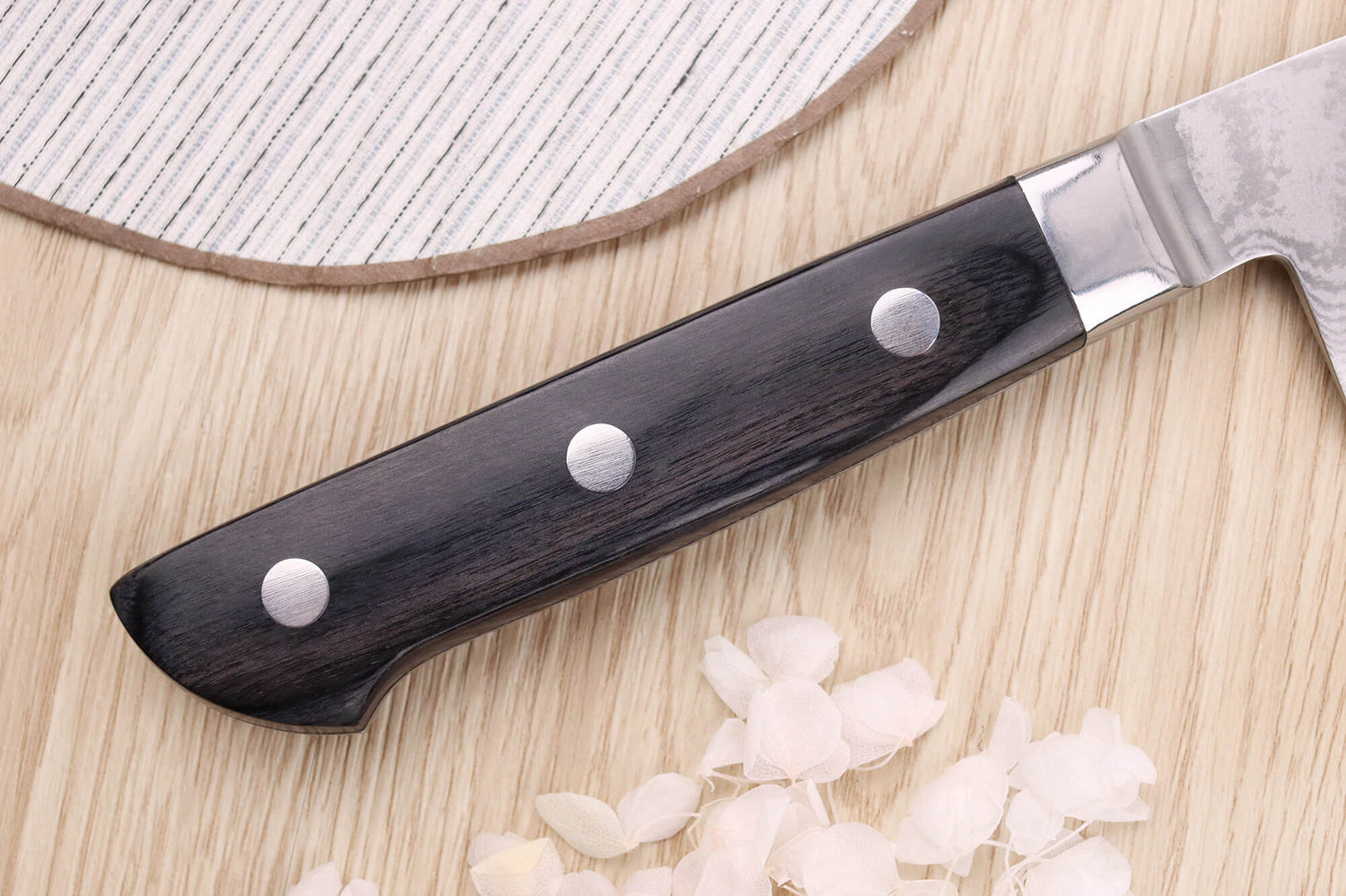 Couteau santoku 18cm japonais Satake Cutlery damas 69 couches