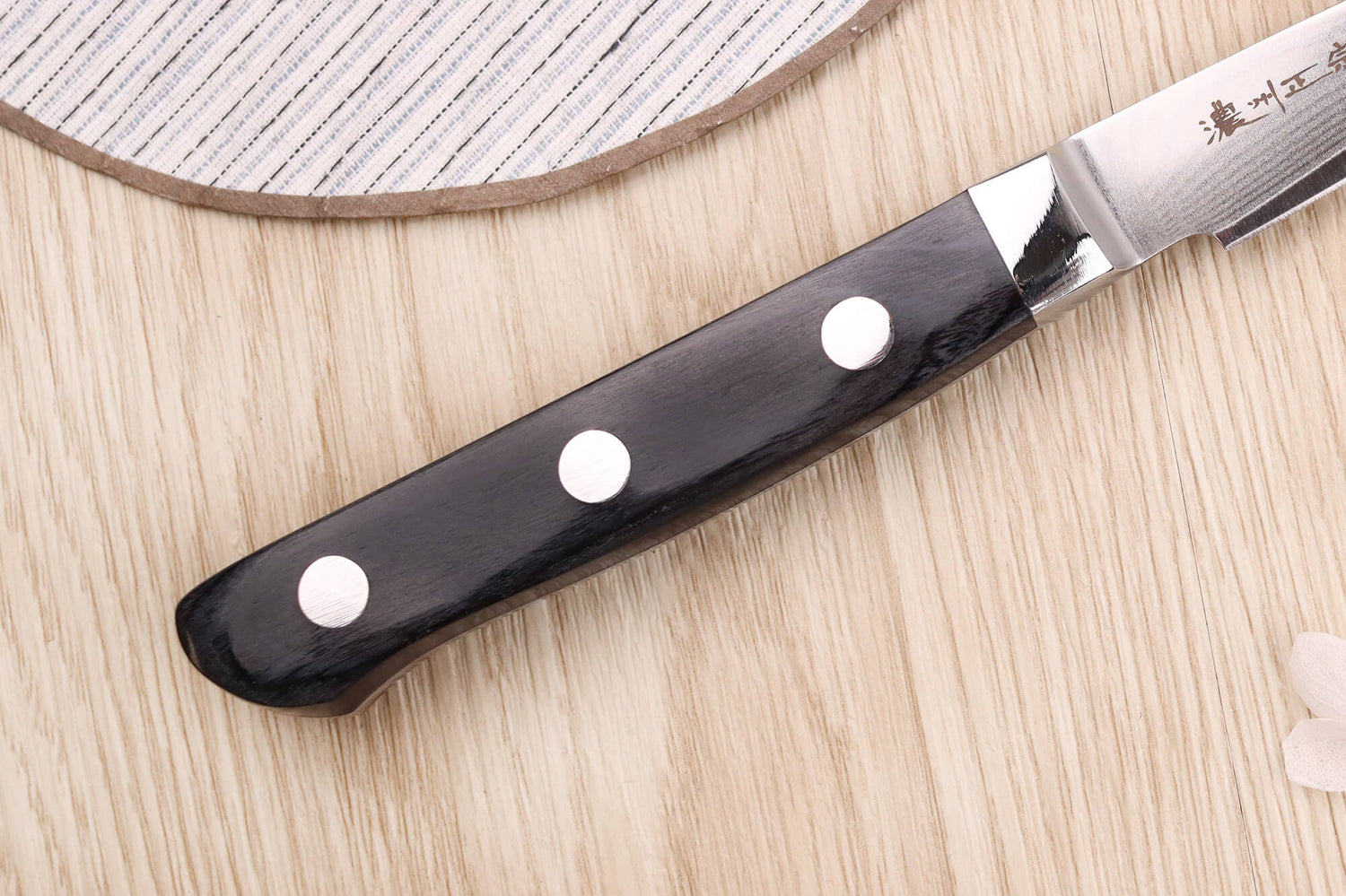 Couteau d'office 9cm japonais Satake Cutlery damas 69 couches