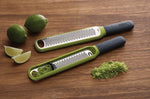 Mini râpe zesteur Joseph Joseph Handi-Zest avec système de nettoyage vert
