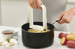 Presse-purée ergonomique Joseph Joseph Easy-Mash en polymère blanc