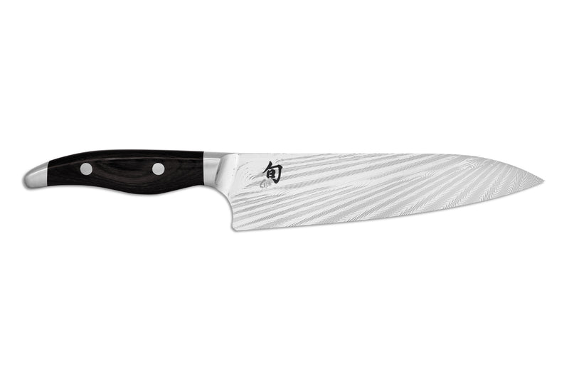 Couteau de chef japonais KAI Shun Nagare Black lame damas 72 couches Dual Core 20cm manche bombé