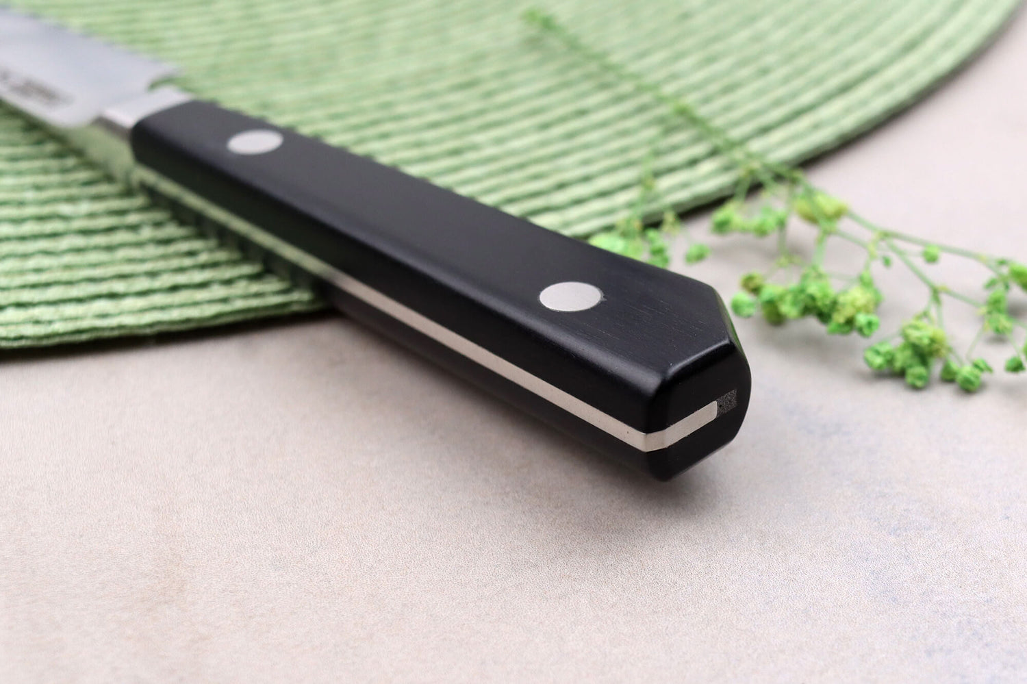 Couteau universel alvéolé japonais Glestain K Series 12cm