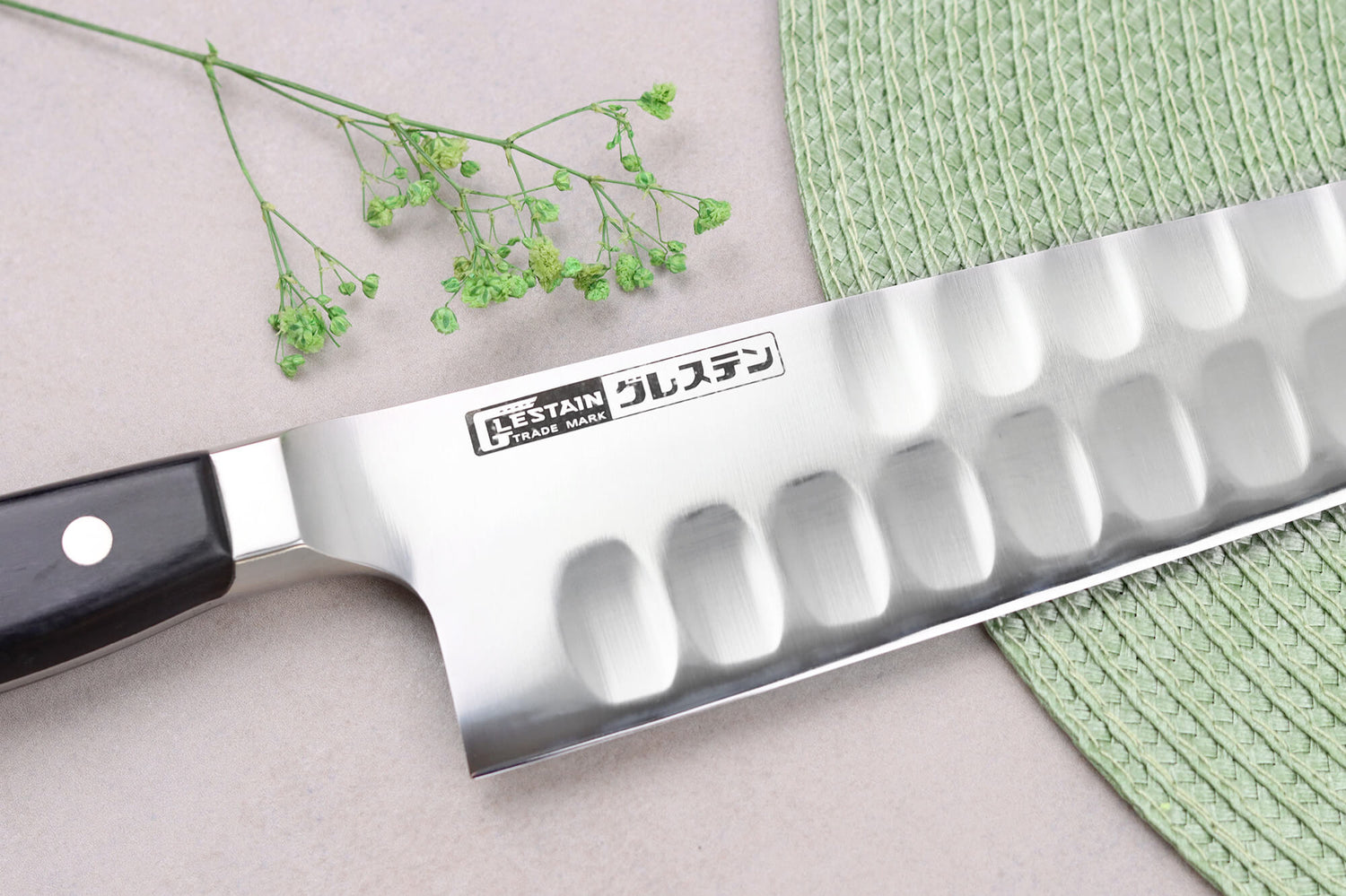 Couteau de chef alvéolé japonais Glestain K Series 30cm