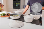 Cocotte MasterClass compatible induction en fonte d'aluminium blanc crème 4L